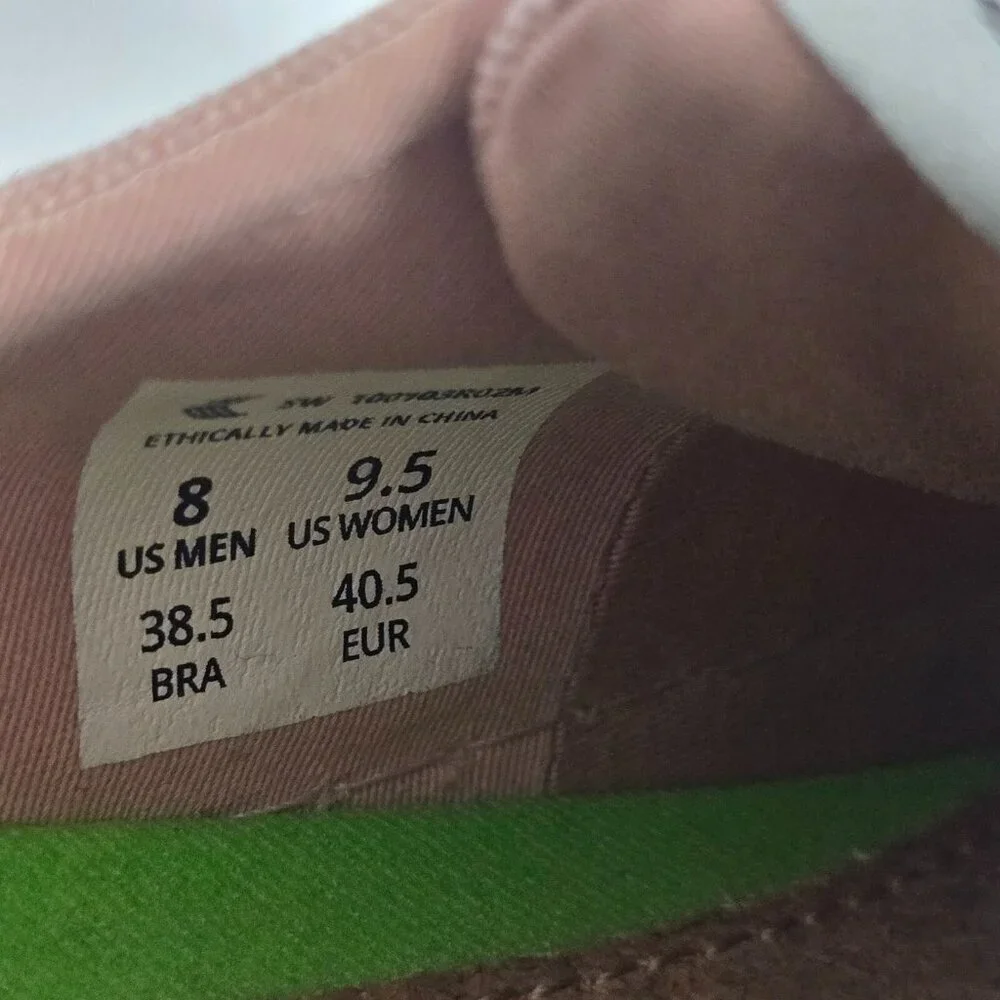 Cariuma Pink Canvas Sneakers Women Size 9.5 Lace Up Low Top Casual Eco Friendly